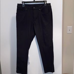 Lululemon ABC pant Slim. Size 31 waist.